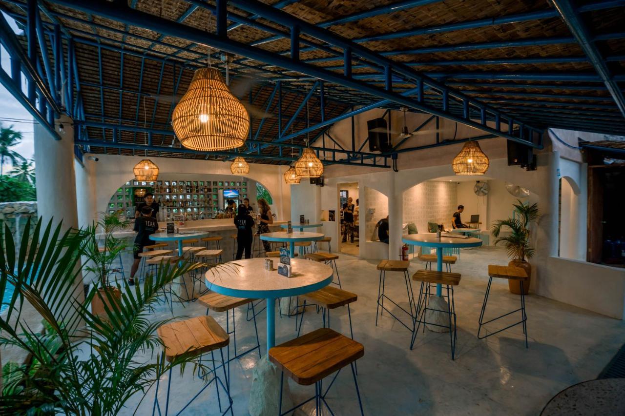 Mad Monkey Panglao 호스텔 외부 사진
