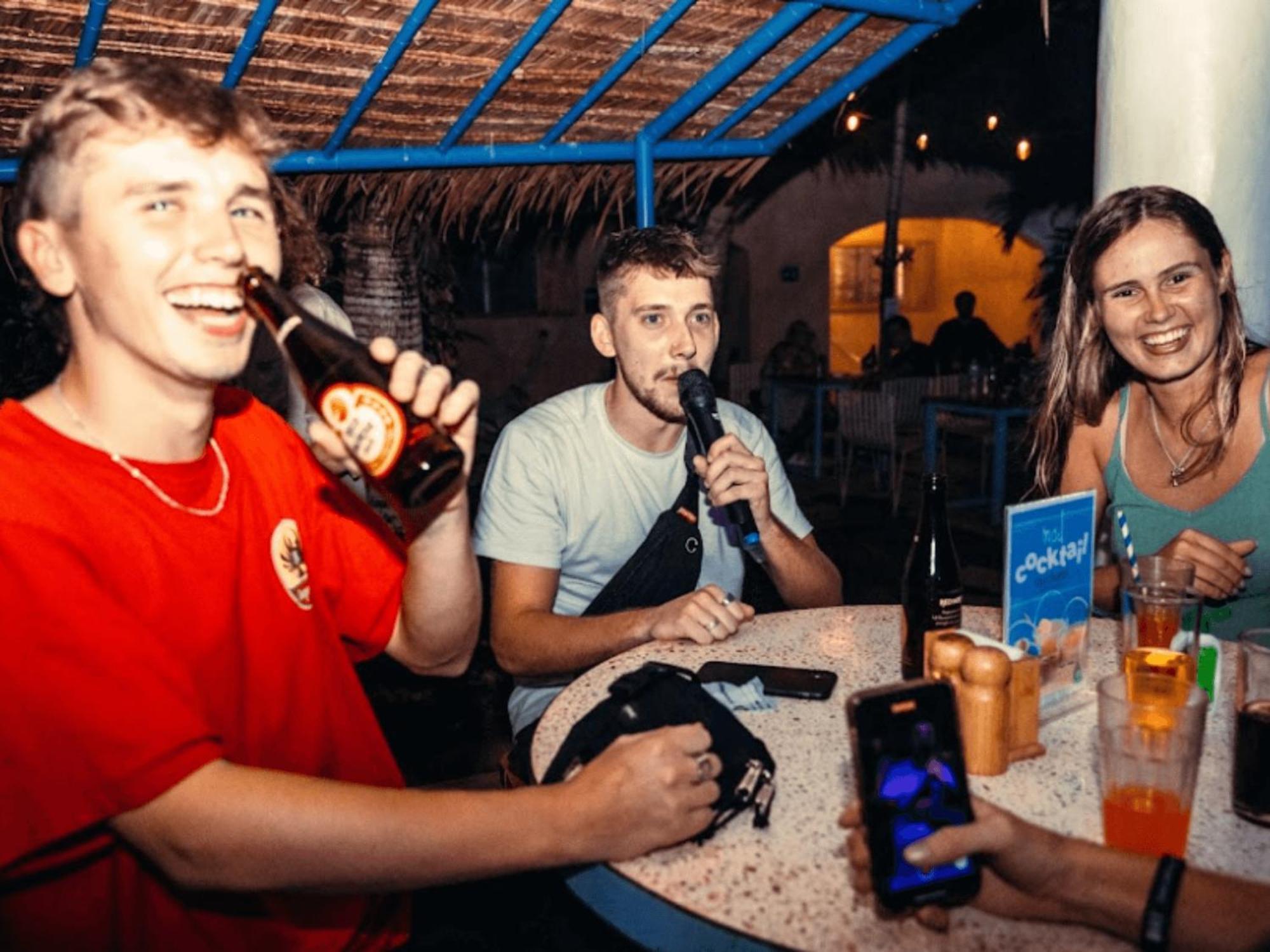 Mad Monkey Panglao 호스텔 외부 사진